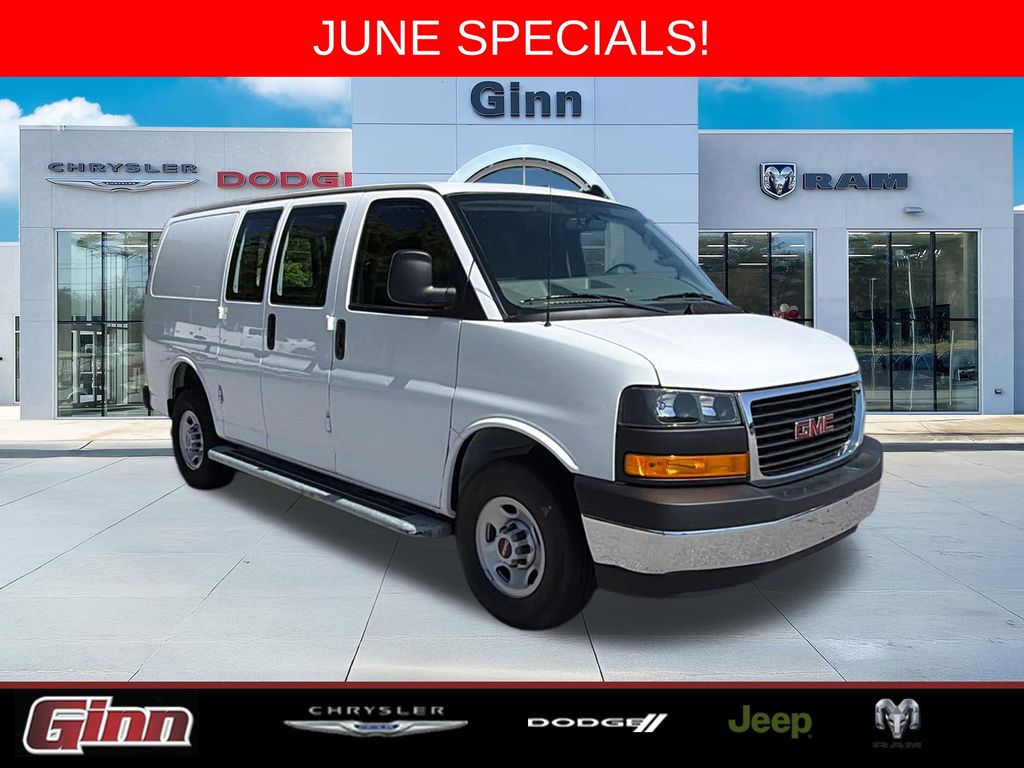 2024 GMC Savana 2500's photo