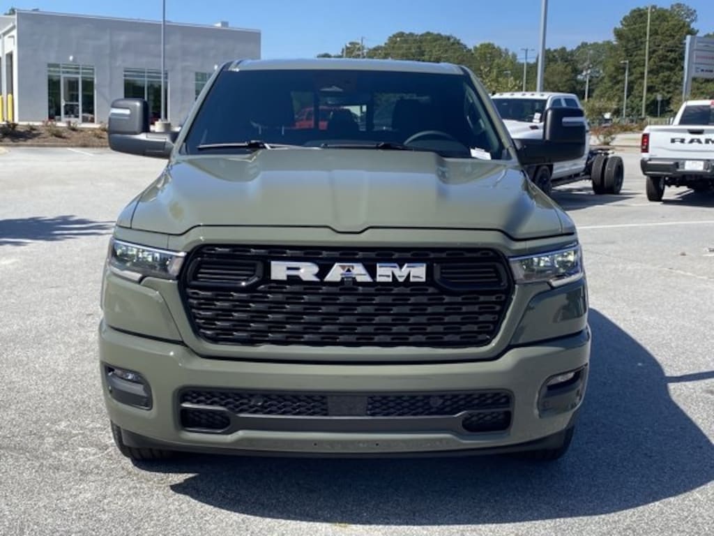 New 2026 Ram 1500 BIG HORN CREW CAB 4X4 5'7 BOX Pickup