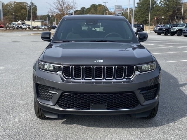 2025 Jeep Grand Cherokee Laredo X photo 2