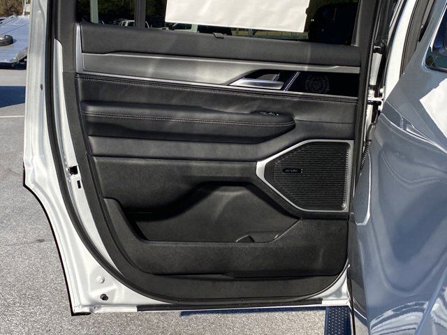 2025 Jeep Wagoneer Series I - Photo 24