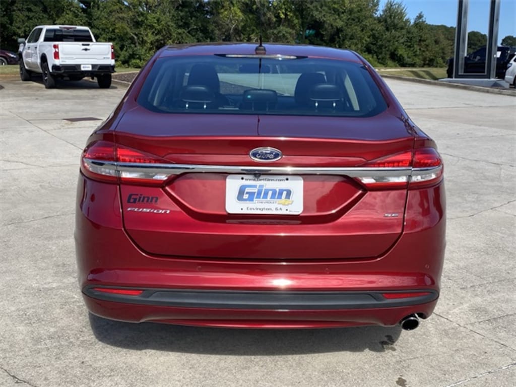 Used 2018 Ford Fusion SE Sedan