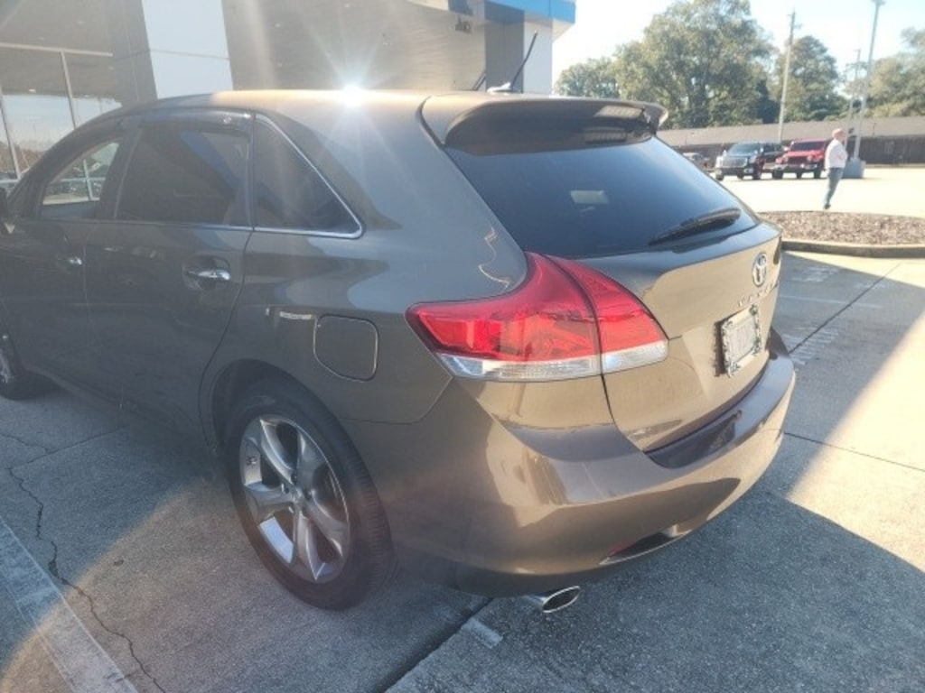 Used 2011 Toyota Venza V6 AWD Crossover