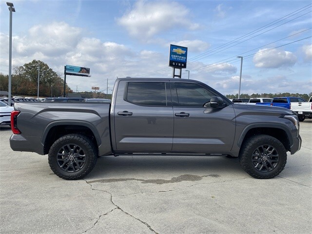 2022 Toyota Tundra SR5 CrewMax photo 4