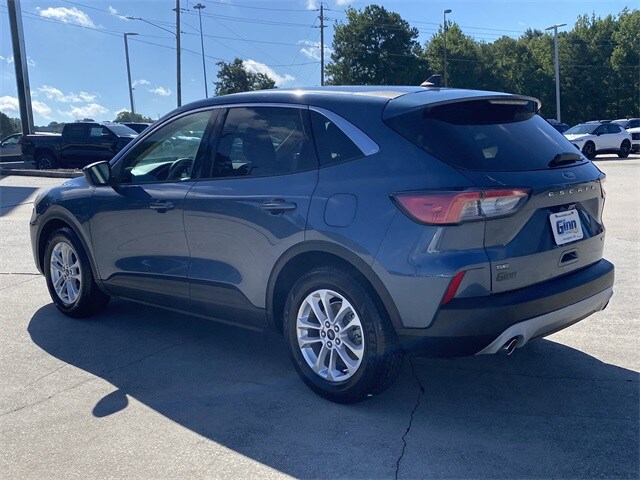 2020 Ford Escape SE photo 3