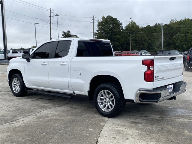 2020 Chevrolet Silverado 1500 LT photo 3