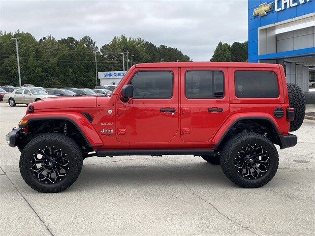 2021 Jeep Wrangler Unlimited Sahara photo 2