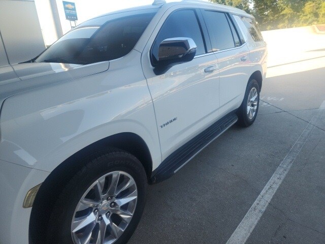 2023 Chevrolet Tahoe Premier photo 2