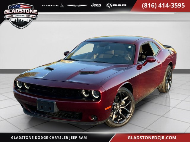 Used 2022 Dodge Challenger SXT with VIN 2C3CDZAG2NH148983 for sale in Kansas City