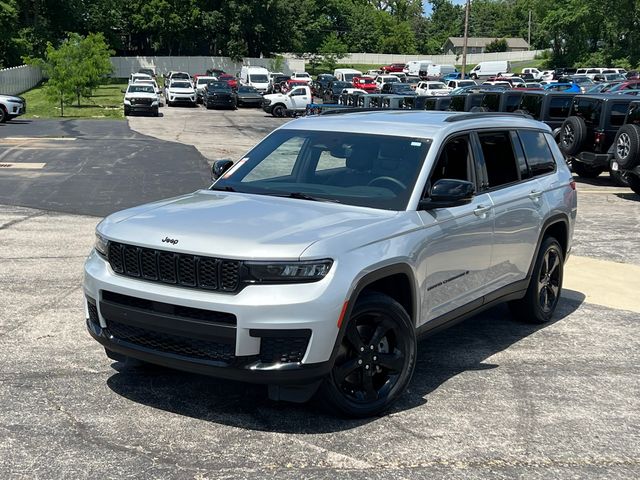 Used 2023 Jeep Grand Cherokee L Altitude with VIN 1C4RJKAGXP8812753 for sale in Kansas City