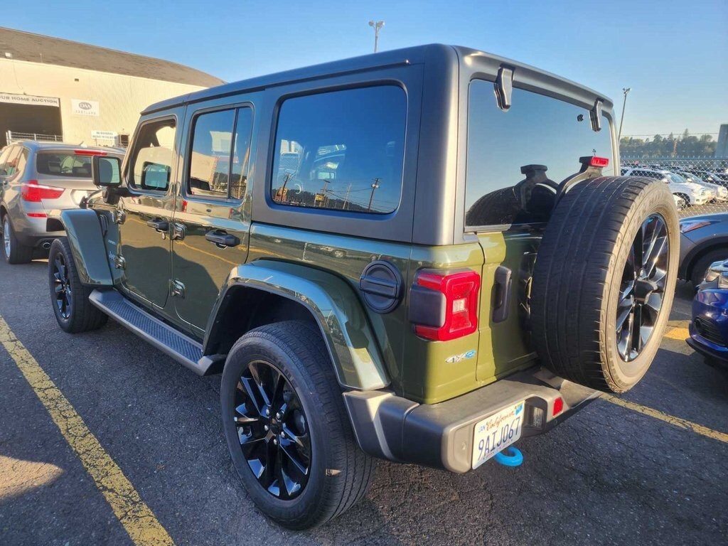 2022 Jeep Wrangler Unlimited Sahara 4xe photo 2
