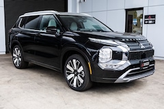 2025 Mitsubishi Outlander Platinum Edition SUV