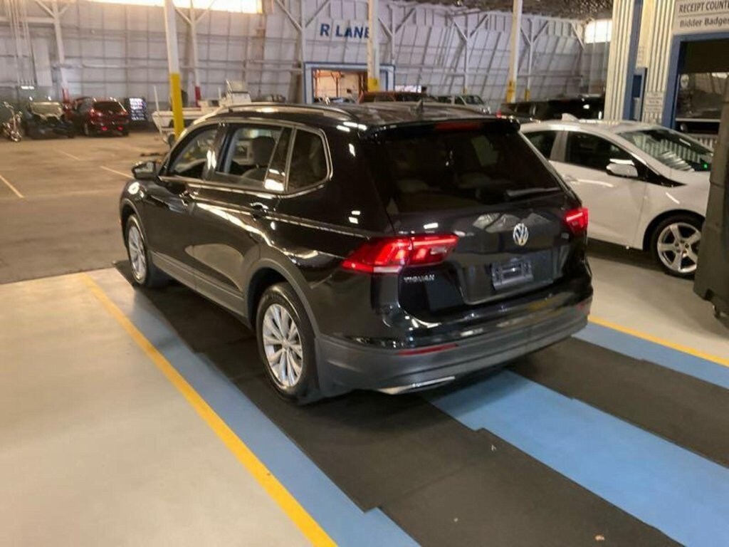 2020 Volkswagen Tiguan S photo 3