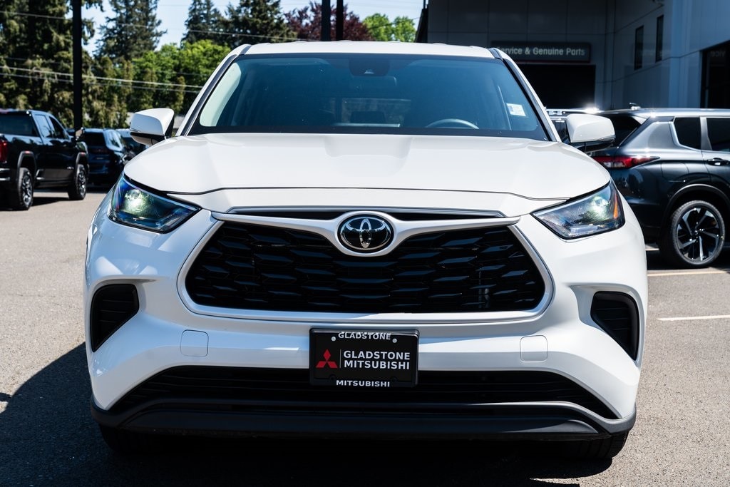 Used 2023 Toyota Highlander L with VIN 5TDKDRBHXPS515146 for sale in Milwaukie, OR
