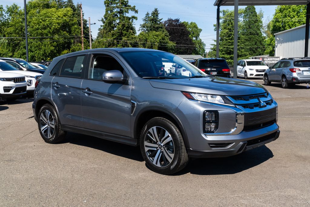 2026 Mitsubishi Outlander Sport 2.0 SE AWC CVT's photo