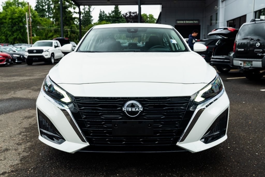 Used 2023 Nissan Altima SV with VIN 1N4BL4DW0PN373452 for sale in Milwaukie, OR
