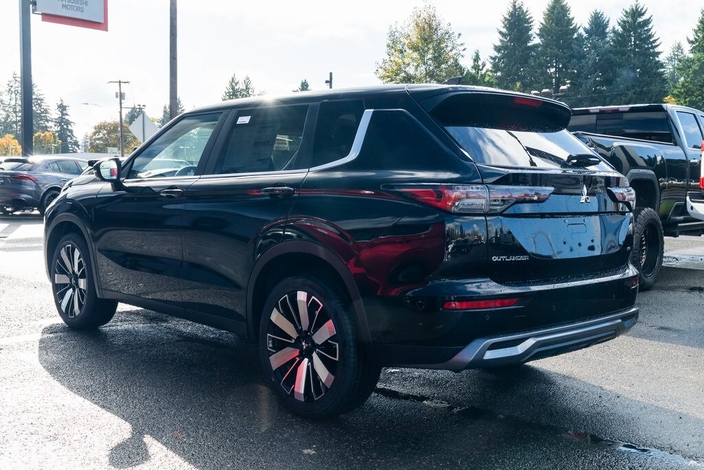 New 2025 Mitsubishi Outlander SE SUV