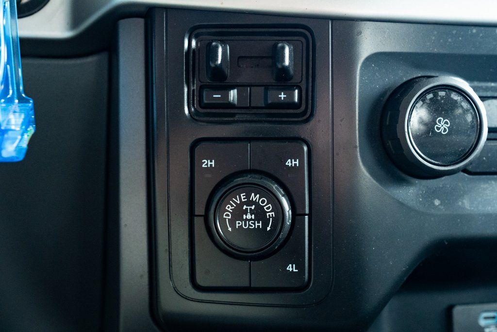 2022 Ford F-150 XLT - Photo 17