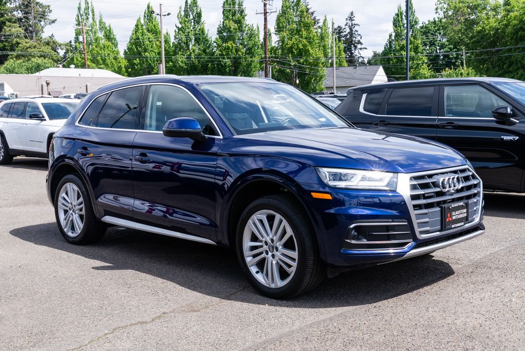 2018 Audi Q5 2.0T quattro S tronic Prestige's photo