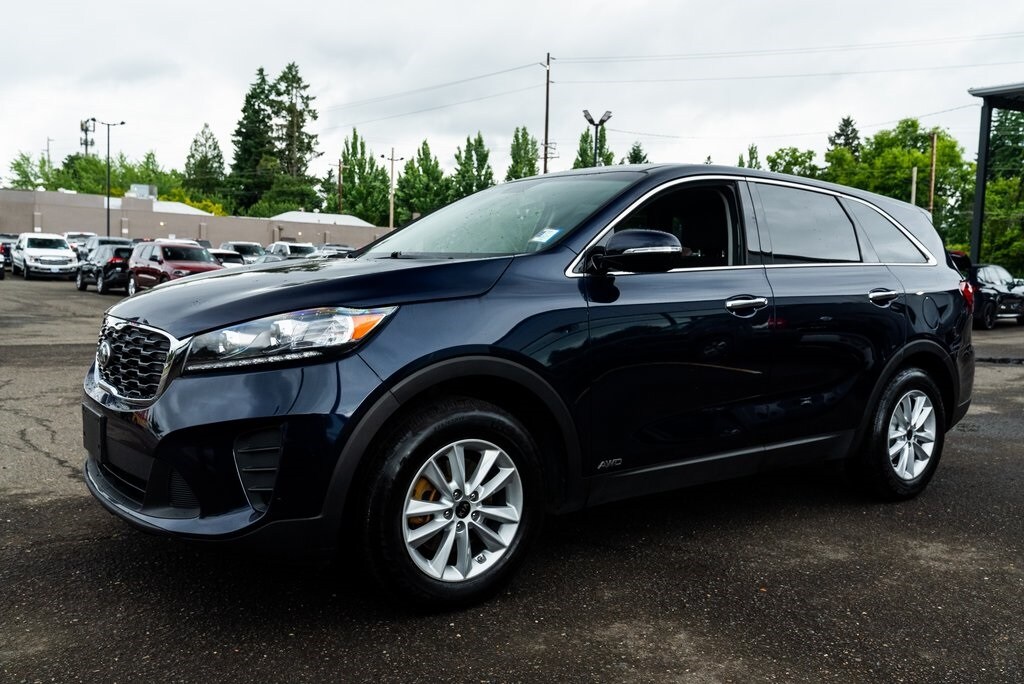 2020 Kia Sorento LX photo 3