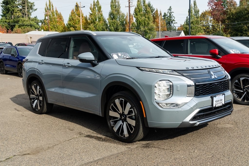 New 2025 Mitsubishi Outlander SEL SUV