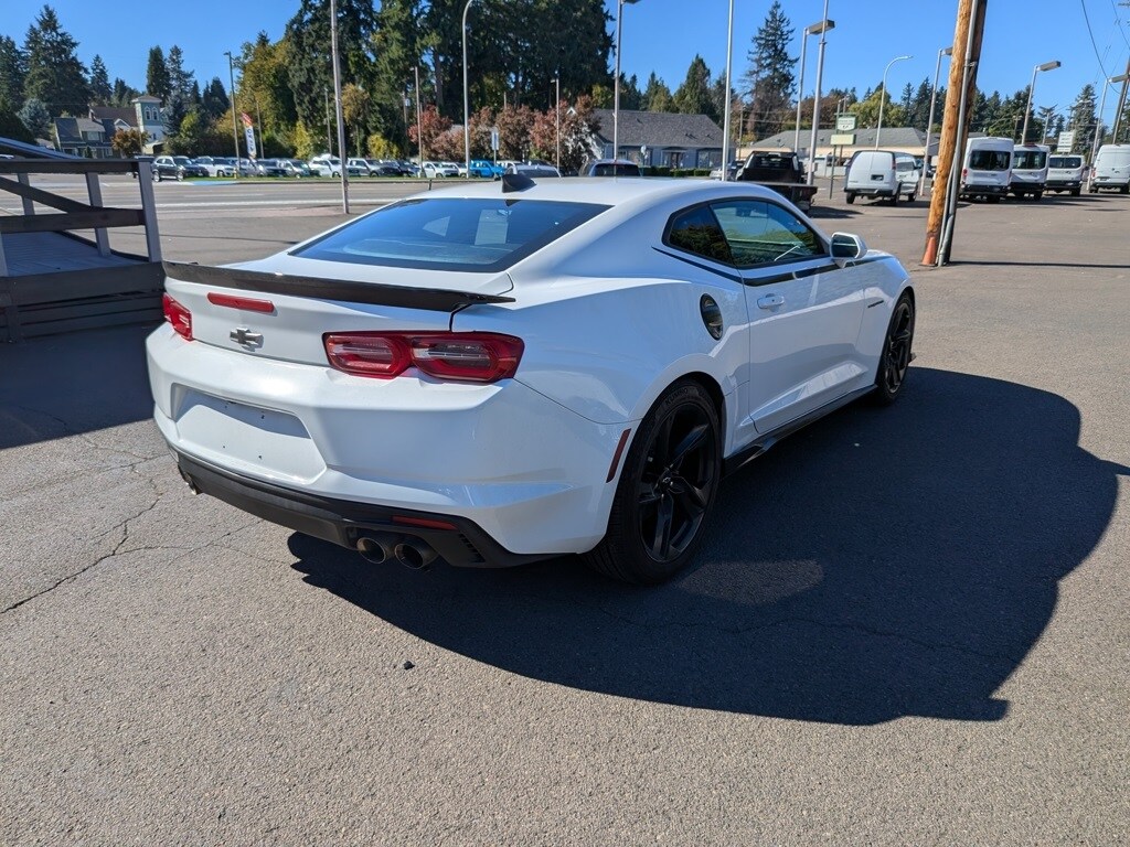 2021 Chevrolet Camaro 1LT photo 4