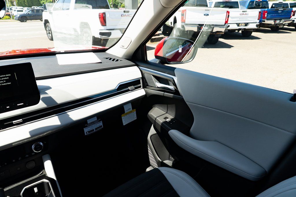 2025 Mitsubishi Outlander SEL - Photo 10