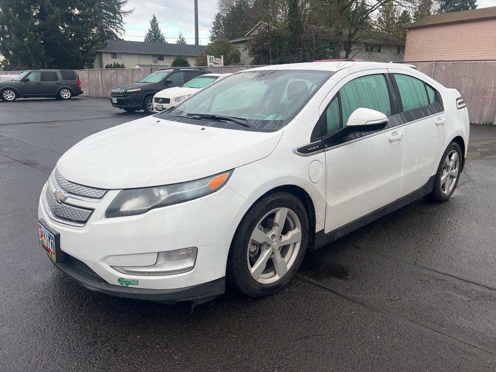Used 2015 Chevrolet Volt Base with VIN 1G1RD6E46FU134872 for sale in Milwaukie, OR