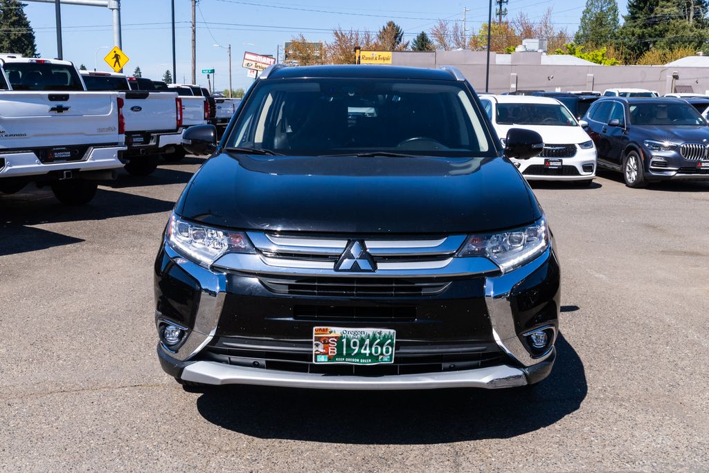 Used 2018 Mitsubishi Outlander GT with VIN JA4JZ4AXXJJ005757 for sale in Milwaukie, OR