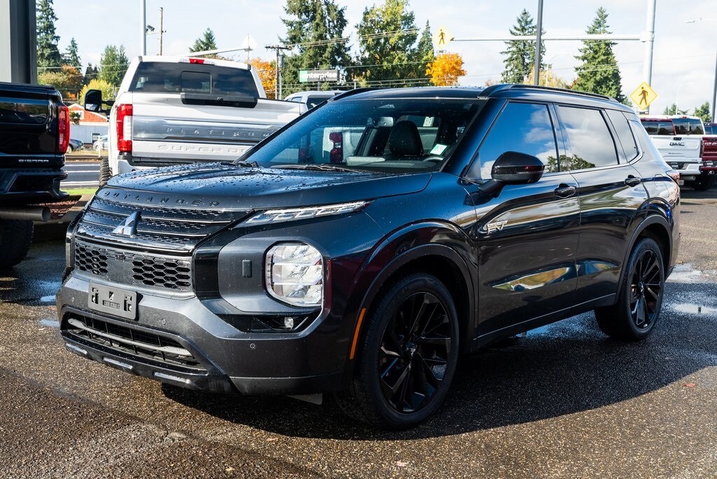 Used 2025 Mitsubishi Outlander PHEV SEL Black Edition SUV