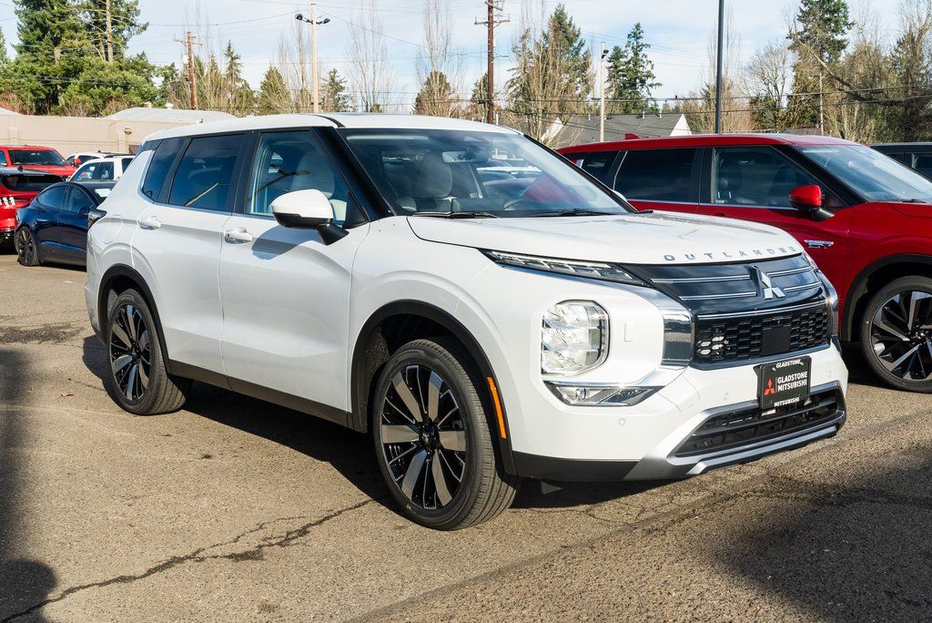 2026 Mitsubishi Outlander SE S-AWC's photo