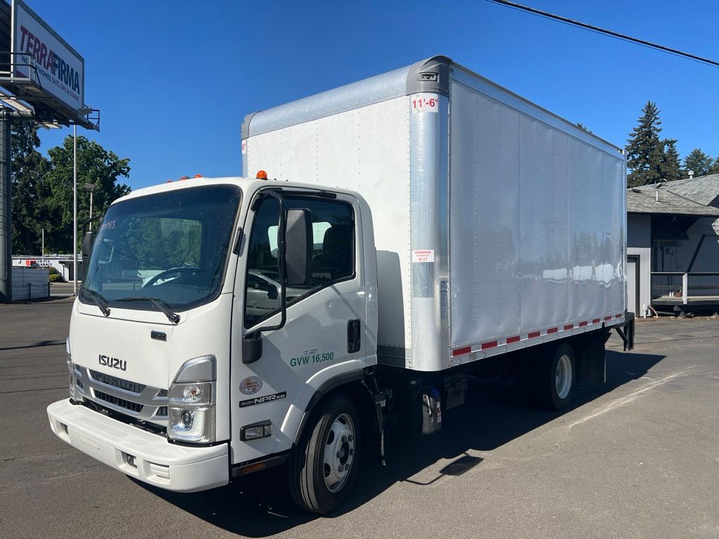 2023 Isuzu NPR-HD's photo