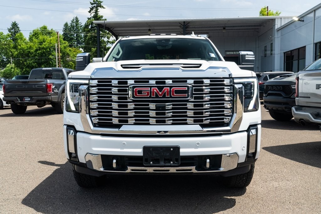 Used 2024 GMC Sierra 3500HD Denali with VIN 1GT49WEY4RF127871 for sale in Milwaukie, OR