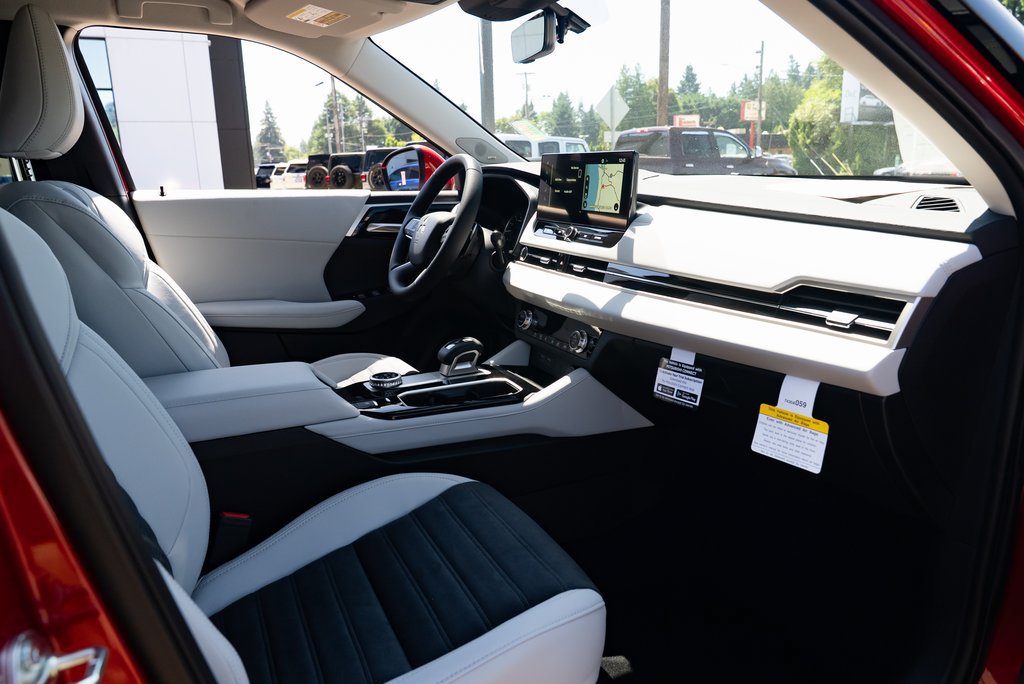 2025 Mitsubishi Outlander SEL - Photo 26