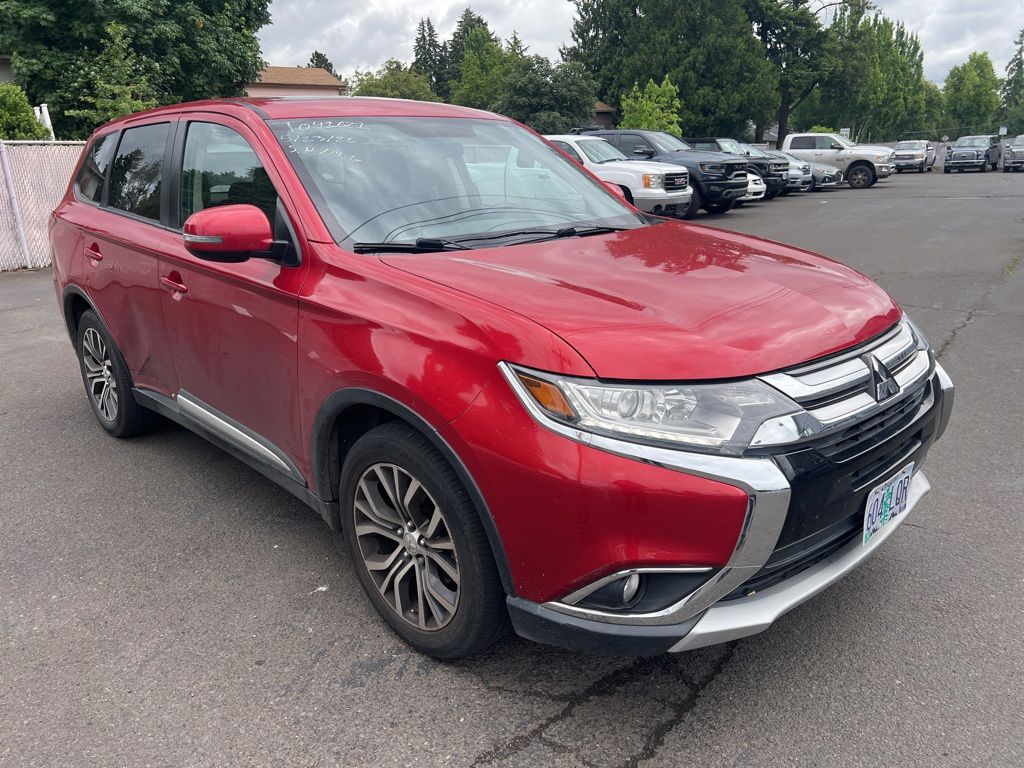 2017 Mitsubishi Outlander SE S-AWC's photo