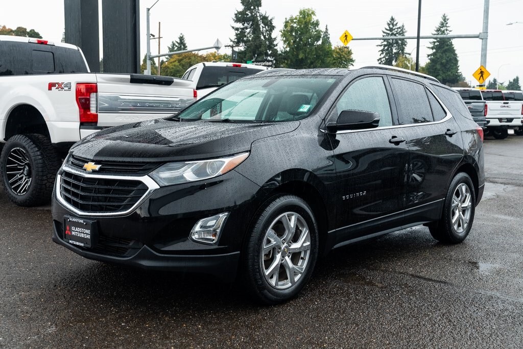 2019 Chevrolet Equinox LT photo 2