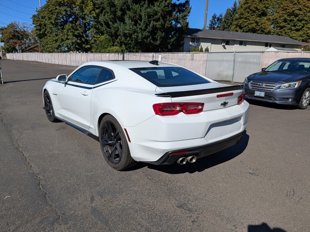 2021 Chevrolet Camaro 1LT photo 3