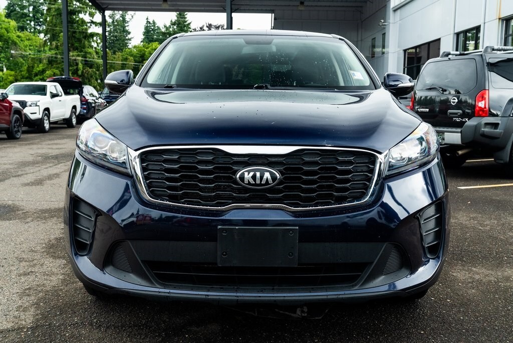 2020 Kia Sorento LX photo 2