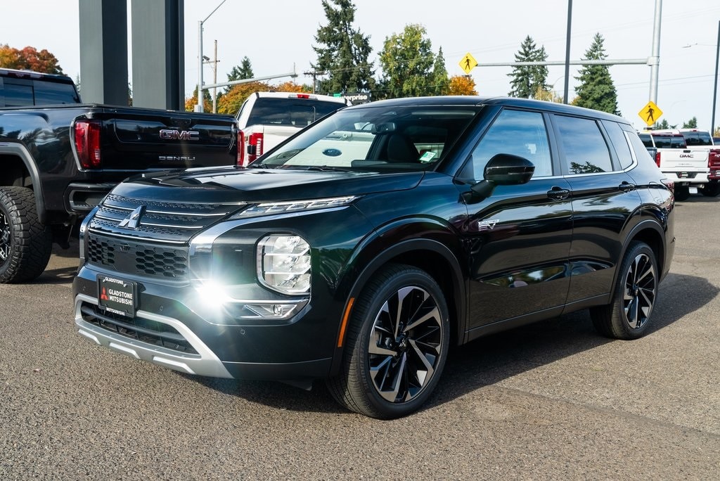 New 2025 Mitsubishi Outlander PHEV SE SUV
