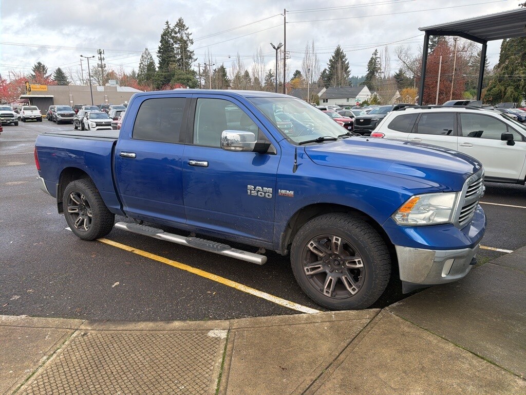 2017 Ram 1500 SLT photo 2
