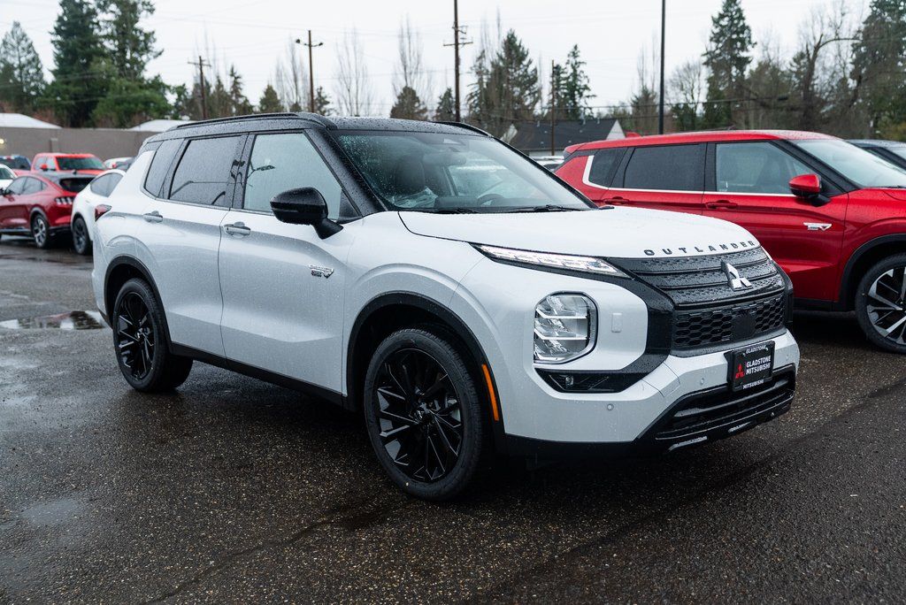 2025 Mitsubishi Outlander Plug-in Hybrid SEL Black Edition S-AWC's photo