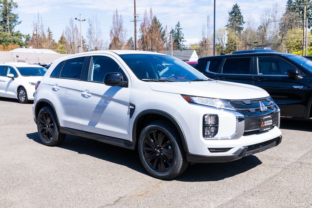 2026 Mitsubishi Outlander Sport 2.0 LE AWC CVT's photo