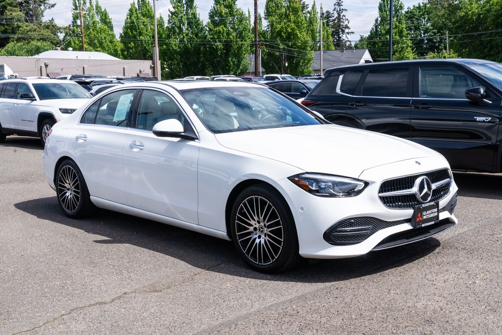 2025 Mercedes-Benz C-Class C 300 4MATIC's photo