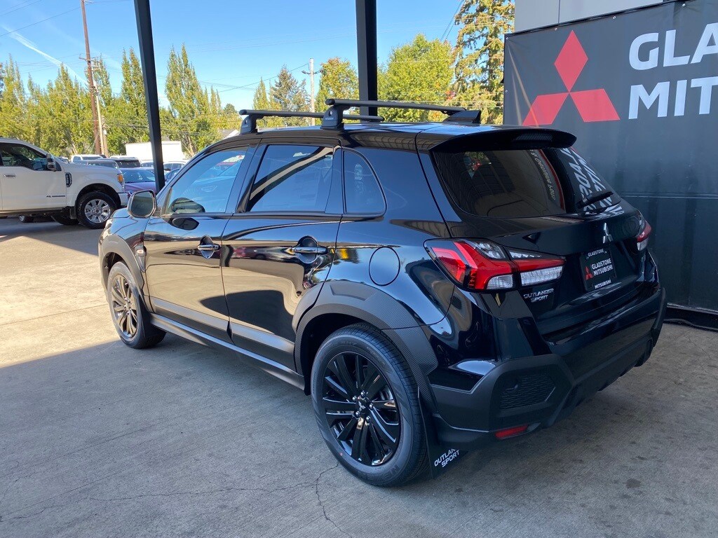 2024 Mitsubishi Outlander Sport photo 3