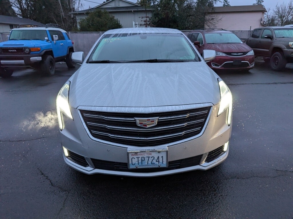 2019 Cadillac XTS Luxury photo 2