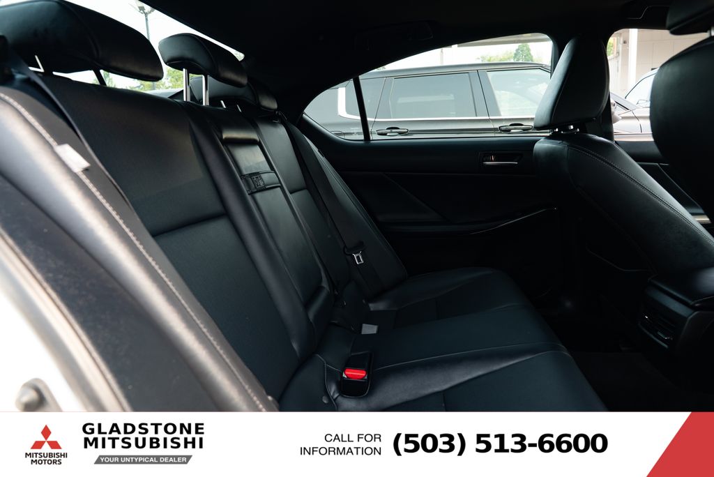 2023 Lexus IS 300 - Photo 22