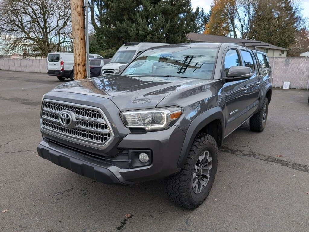 2016 Toyota Tacoma SR5 Sport TRD Pro photo 3