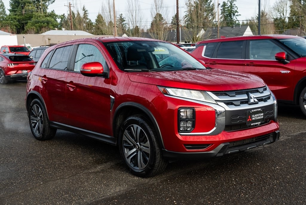 2022 Mitsubishi Outlander Sport SE's photo