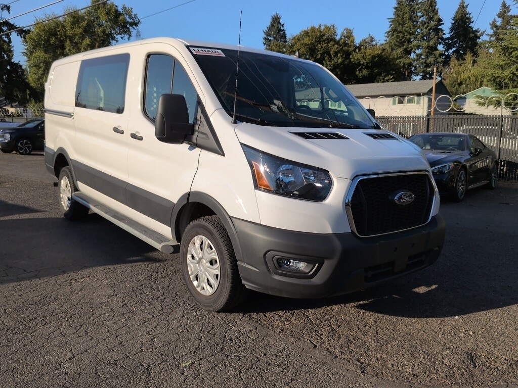 2023 Ford Transit photo 2