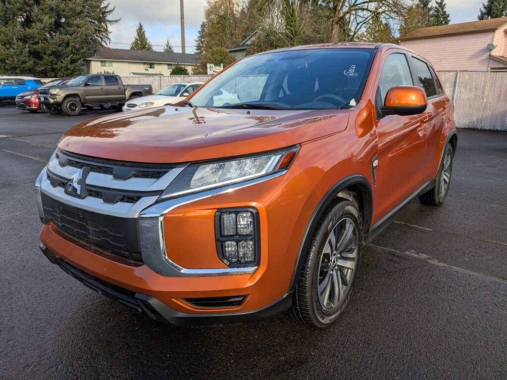 2024 Mitsubishi Outlander Sport ES LE SE photo 2