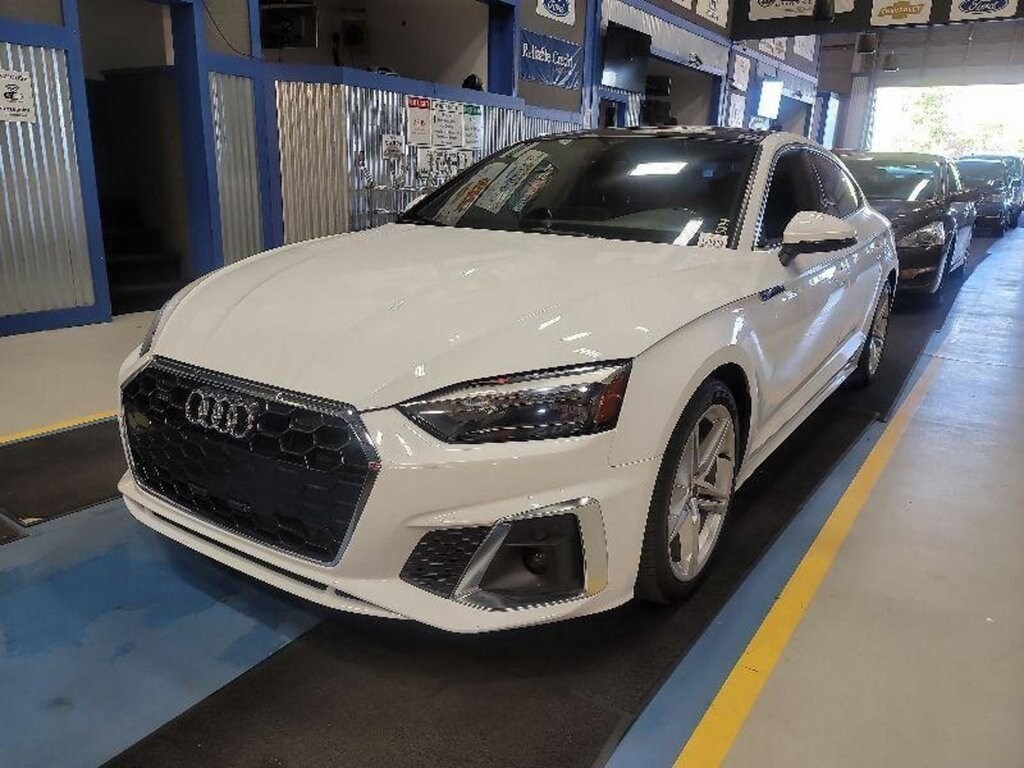 2021 Audi A5 45 S line Premium Quattro photo 2